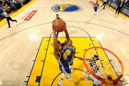  三分大赛惊现神射手，精准投射技惊四座