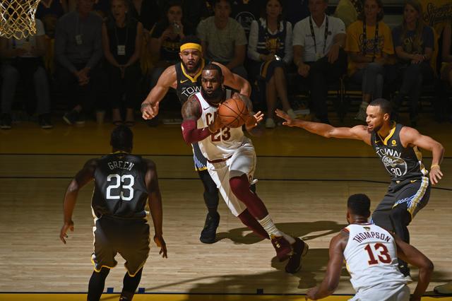  三分雨倾盆而下刷新单场纪录