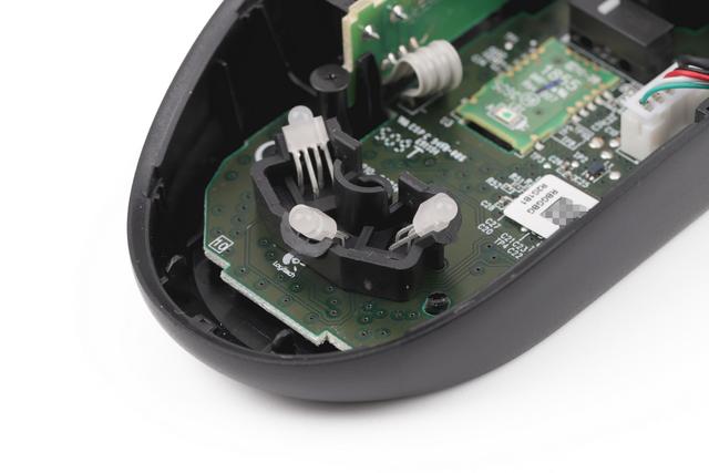  电竞硬件厂商发力 轻量化鼠标引领市场新潮流