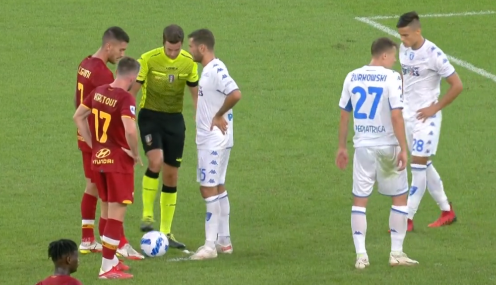  中场核心伤愈，回归首战传射建功