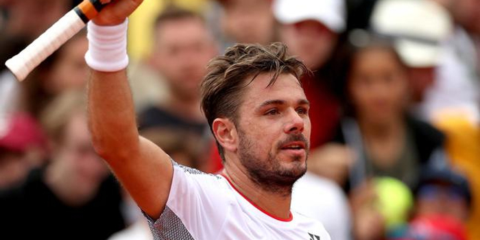  梅德韦杰夫鏖战五盘，苦战险胜挺进决赛